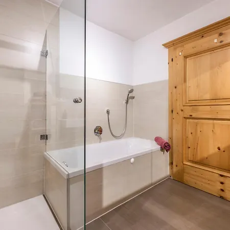 Apartament Haus Jenewein